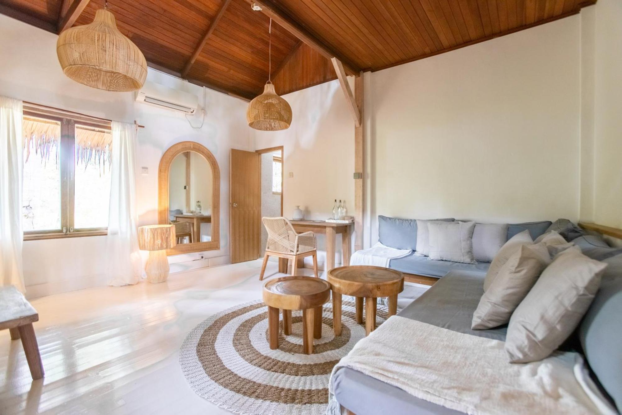 Aloita Resort Mentawai Tua Pejat Exterior photo