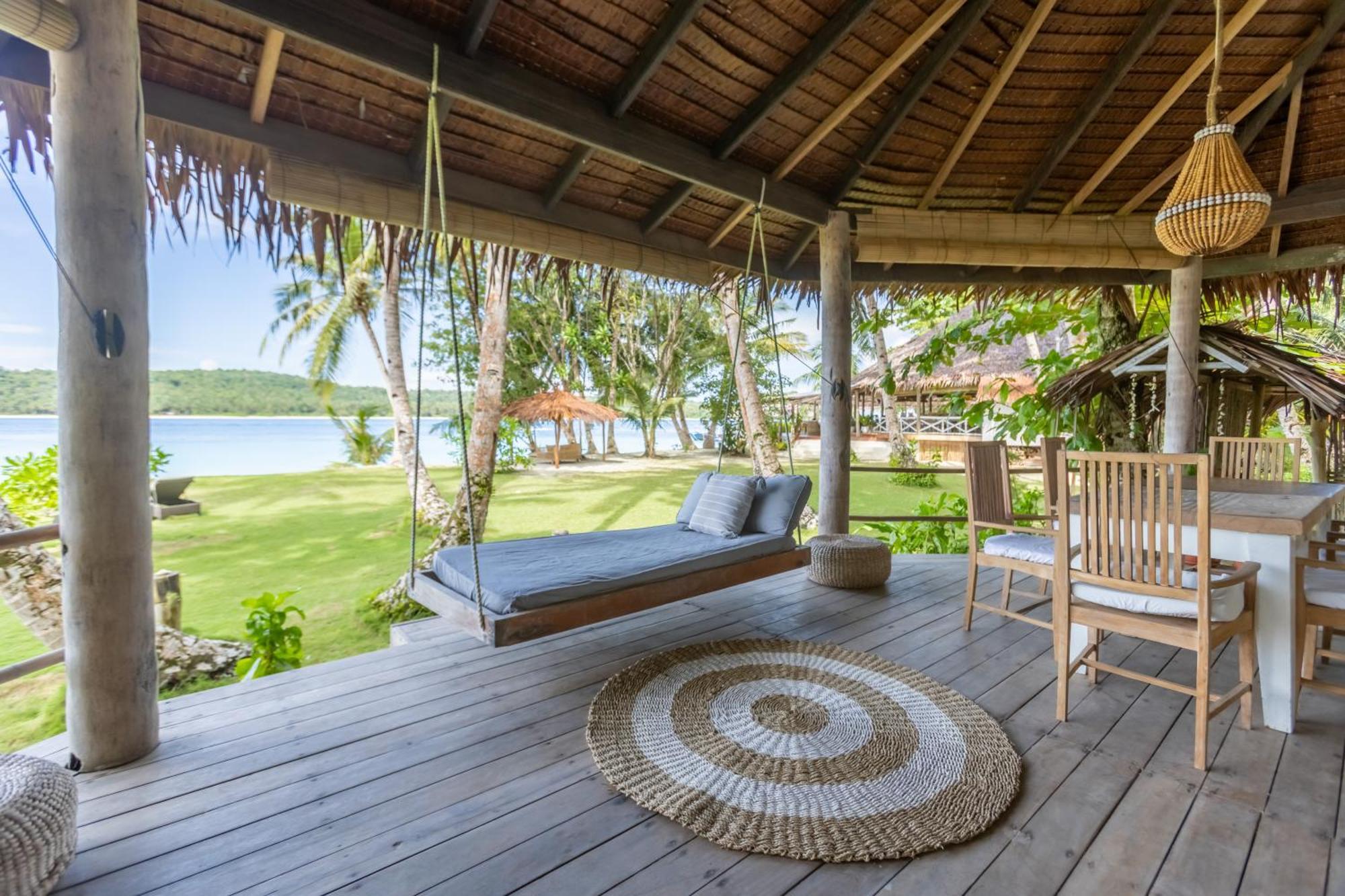 Aloita Resort Mentawai Tua Pejat Exterior photo